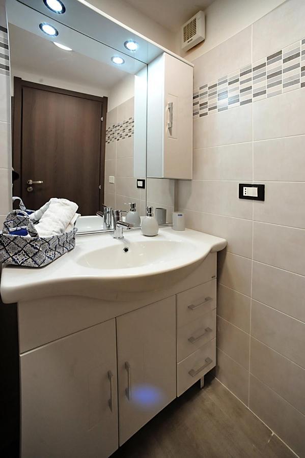 Cozy Studio In Turin City Center By Wonderful Italy Rum bild